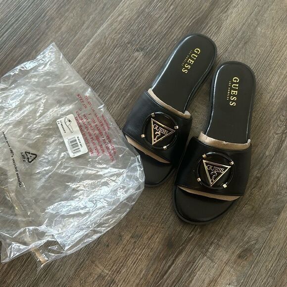 Guess Slip On Magnify Faux-Leather Beach Slides Black Women's Size US 6M - Picture 2 of 5